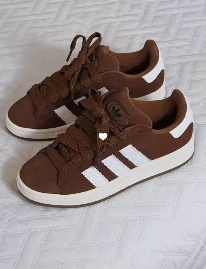 Adidas kid shoes image 2