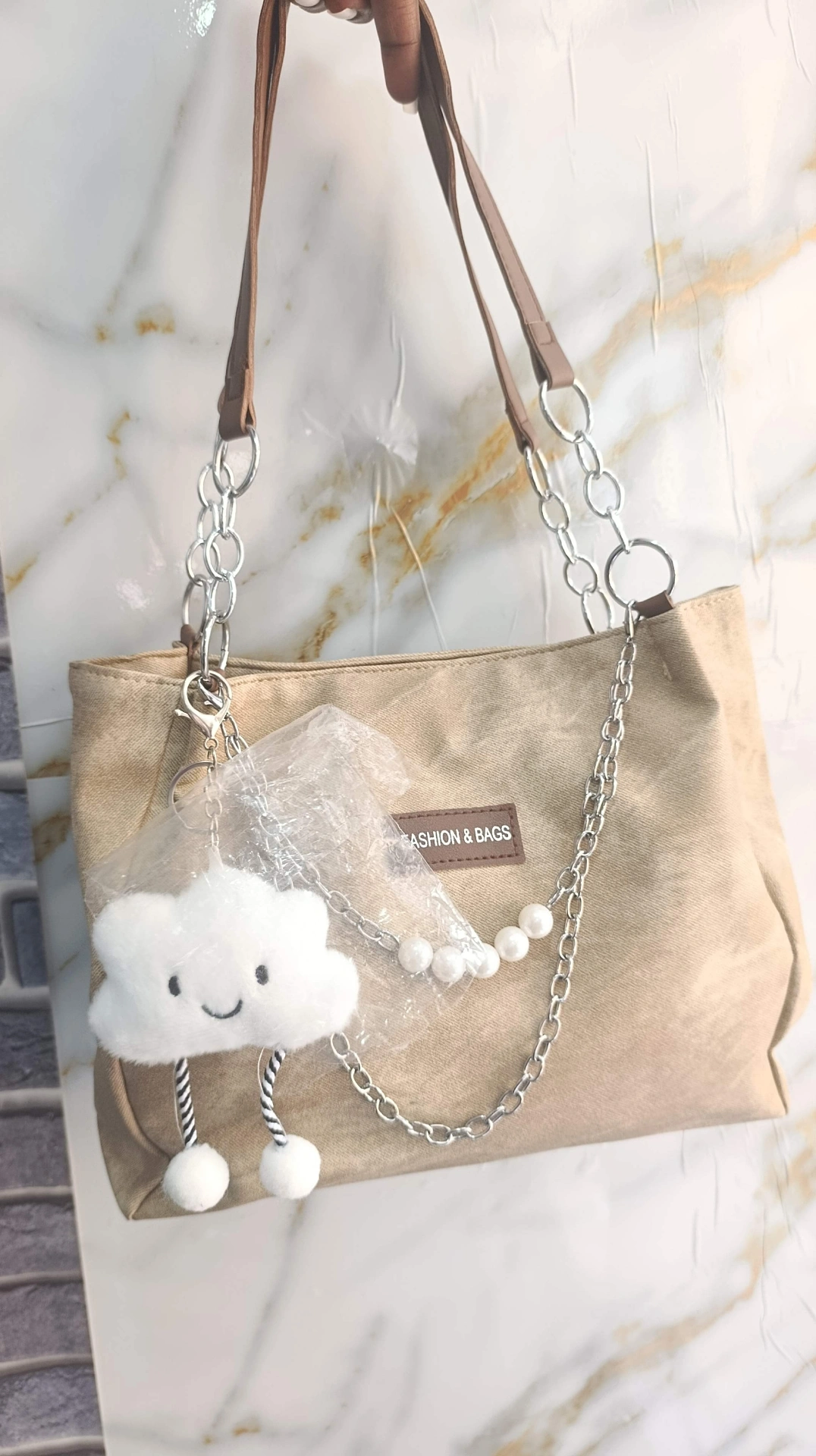 Tote bags image 2